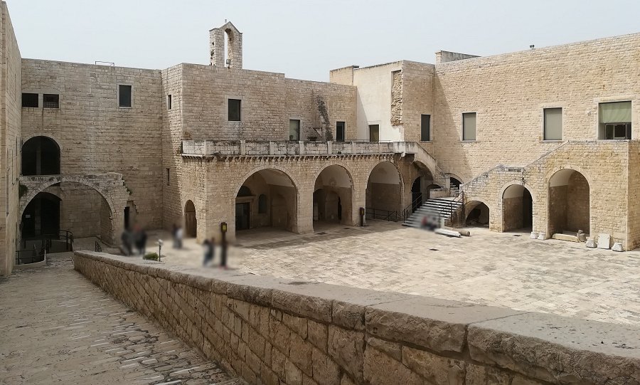 Immagine di copertina per LITALIAN EXCELLENCE TOUR DOMANI A BARLETTA